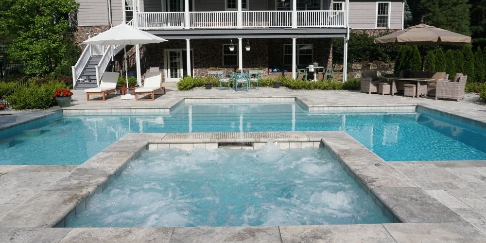 ساخت استخر در شهر کرد